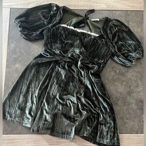 In loom velvet dress